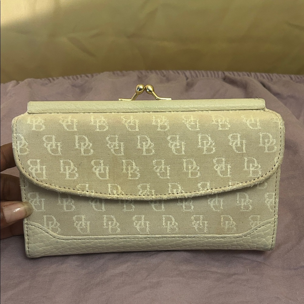 Dooney and Bourke Cream Wallet